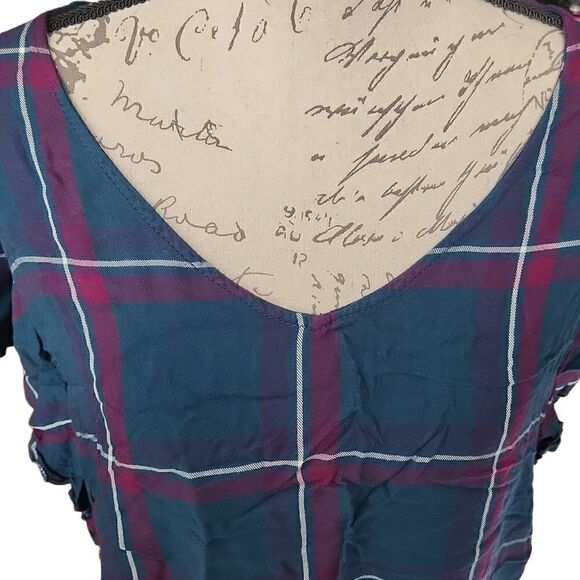 Massini Plaid Blouse  - Picture 2 of 8